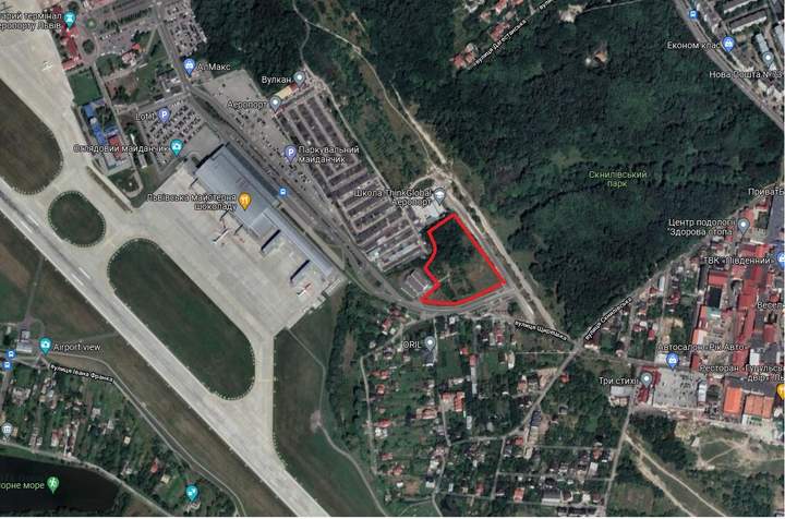 trcz vozle aeroporta lvov | 2