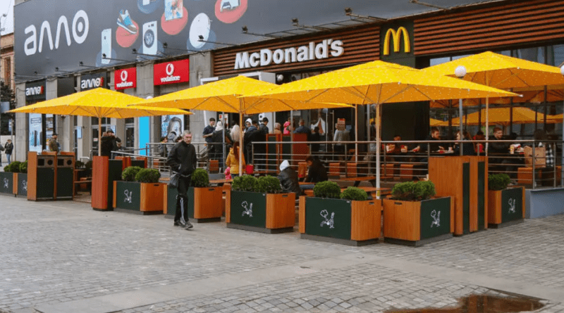 McDonald’s у Дніпрі відновив роботу ресторанів у ТЦ "Аполло" та ЦУМ