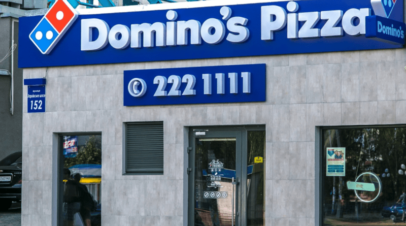 Власник-мережі-Domino's-Pizza-в-рф-не-зміг-продати-бізнес-і-оголосив-про-банкрутство