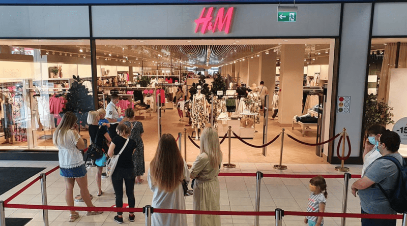 Останній-київський-магазин-H&m-відновив-роботу-в-ТРЦ-Dream