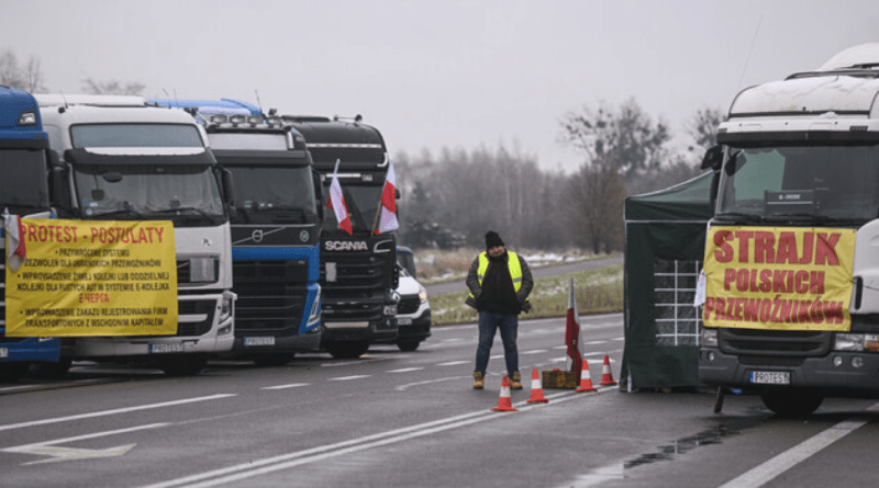 Як-блокада-кордону-з-Польщею-впливає-на-українську-торгівлю-(інфографіка)