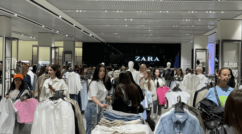 Zara-повернулася-у-Львів.-Де-відкрили-двері-перші-у-місті-магазини-Inditex