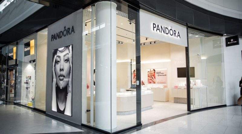 Pandora-відкрила-перший-в-Україні-магазин-у-концепції-Evoke-в-ТРЦ-Lavina-Mall