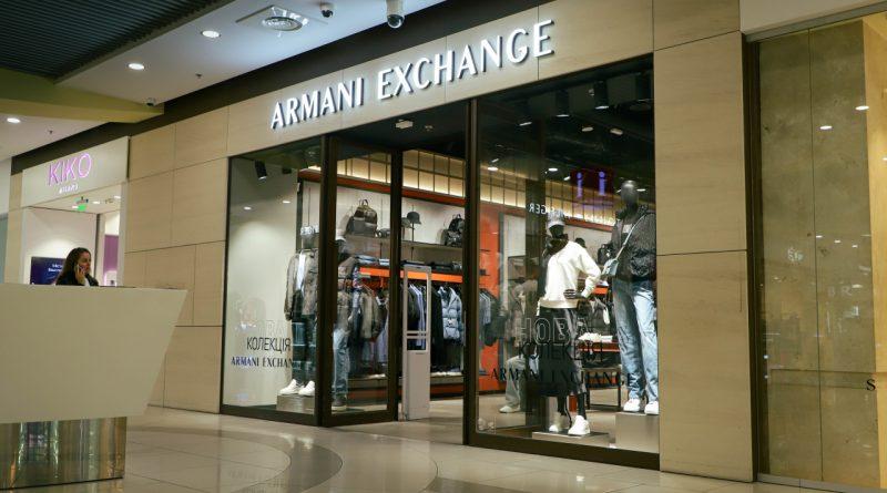 У-ТРЦ-Gulliver-відкрився-офіційний-магазин-Armani-Exchange-(фото)