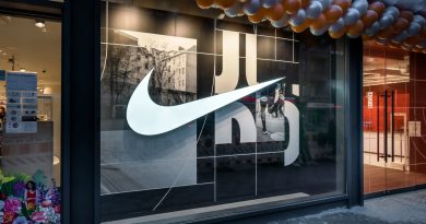 Nike-звітує-про-падіння-продажів-третій-квартал-поспіль