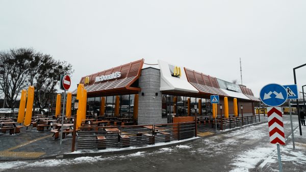 Перший-у-Ковелі.-Mcdonald's-відкрив-новий-заклад-на-трасі-Київ-Варшава