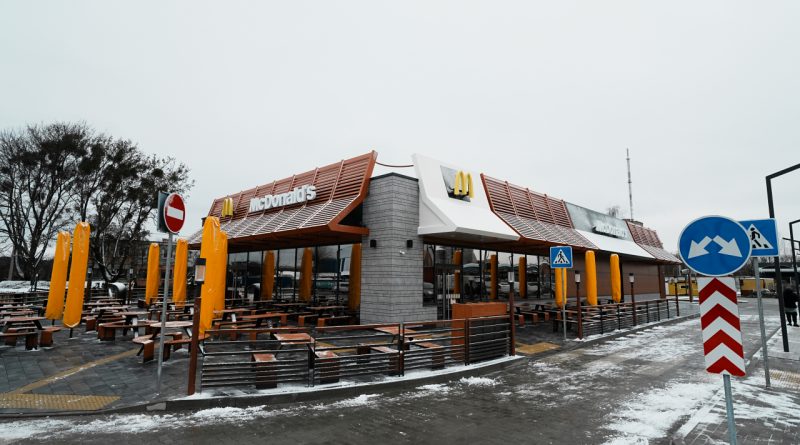 Перший-у-Ковелі.-Mcdonald's-відкрив-новий-заклад-на-трасі-Київ-Варшава